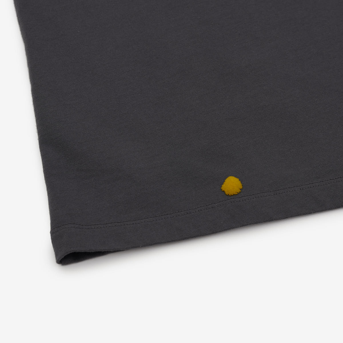 T-shirt oversize Organic cotton | Charcoal heart's eye - Image 6