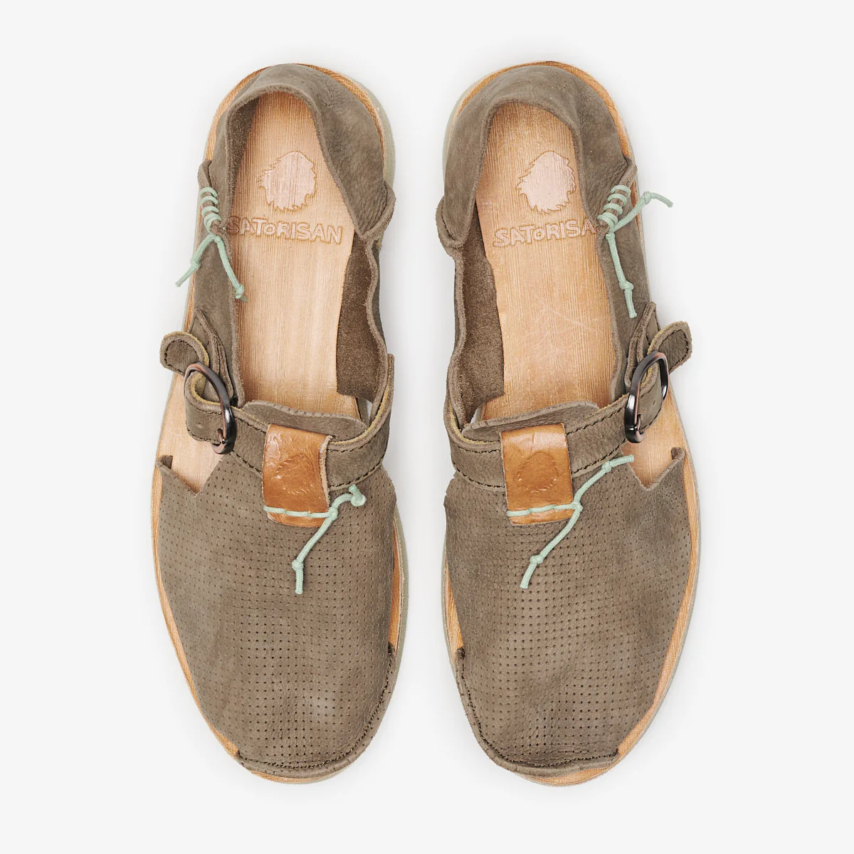 Benirras Microperforated | Loden - Image 4