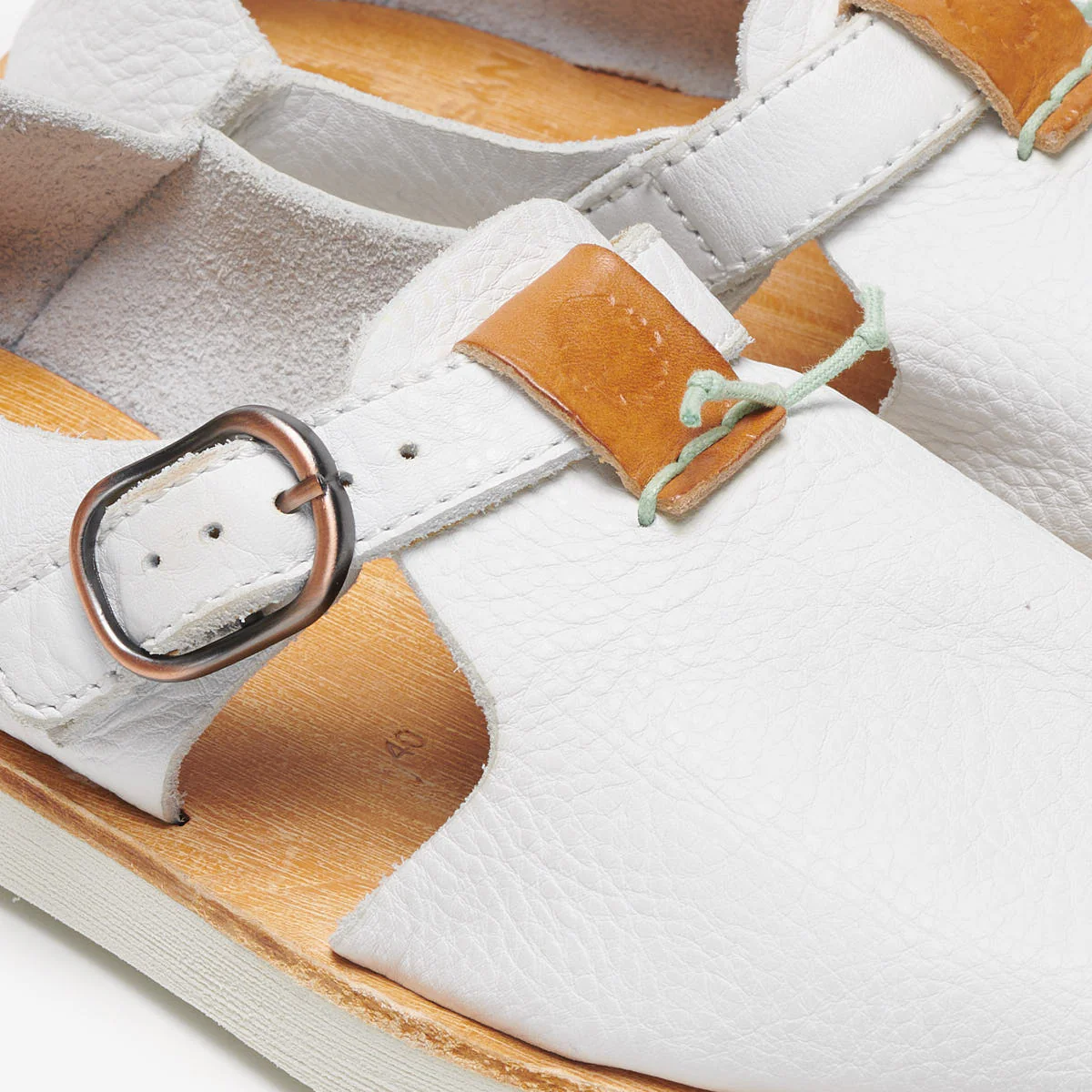Benirras Premium | White - Image 6