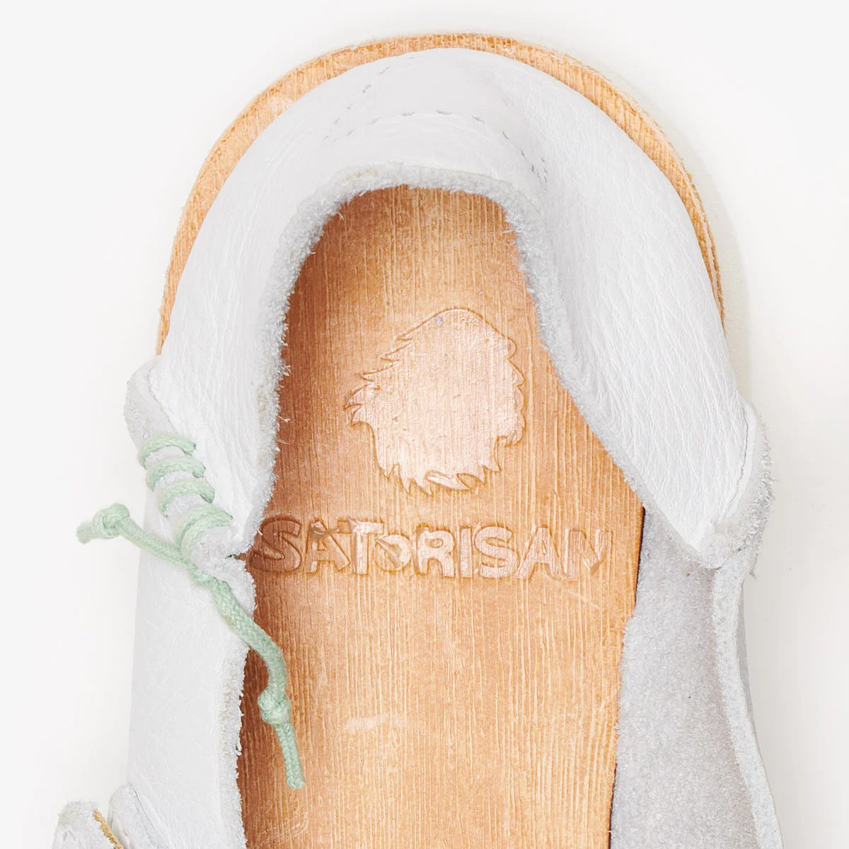 Benirras Premium | White - Image 7